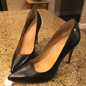 Calvin Klein Black pumps / heels - size 6
